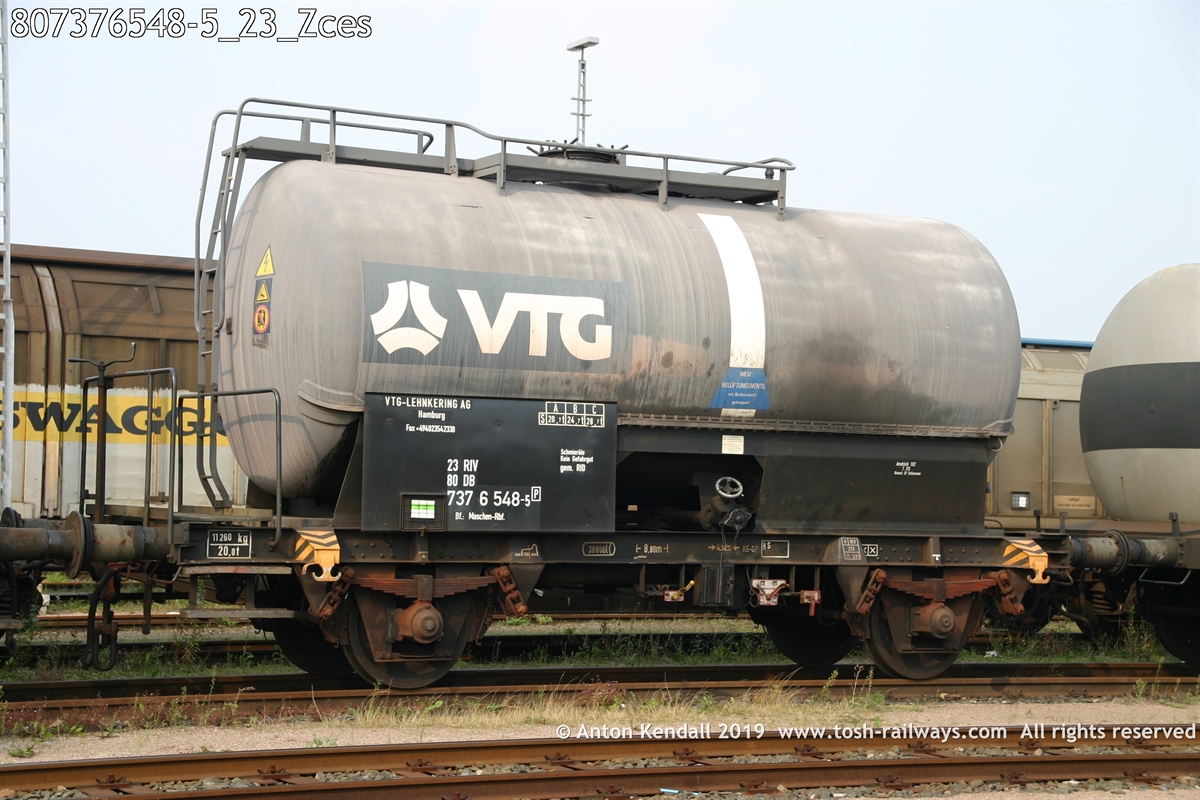 807376548-5_23_Zces.jpg